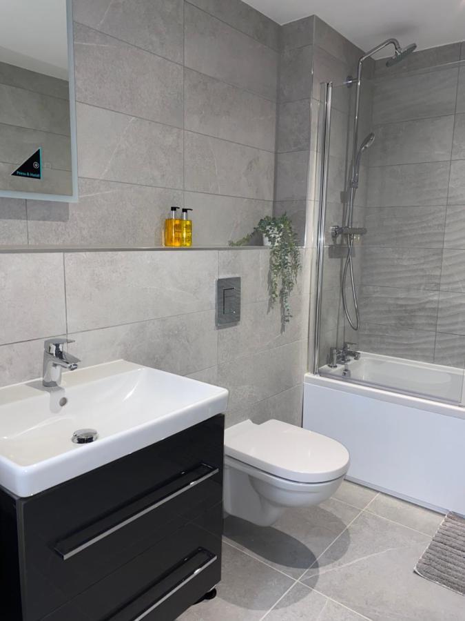 Roomotel - Oakview Moseley Бирмингем Экстерьер фото
